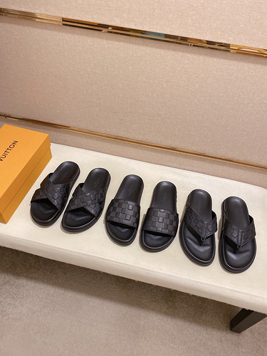 LV * Men's Code: 0320A90 Size: 38-44