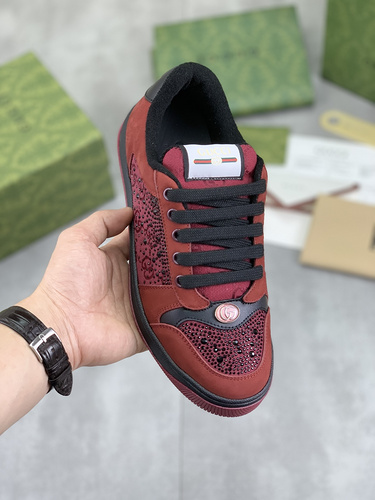 Gucci Couple Style Code: 0328C20 Size: Women's 35-40, Men's 38-45