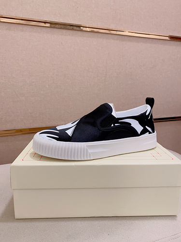 McQueen * Men's Edition Code: 0320B40 Size: 38-44