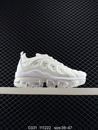 True label ✅ Nike Air Vapormax Plus cushioned running shoe item number: 924453-601 size: 36-47 ID: 1