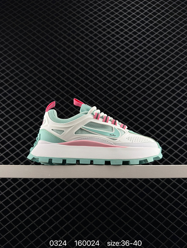 Nike/Nike uses engineered mesh with yarn reinforcement to support the upper, ultra soft and highly e