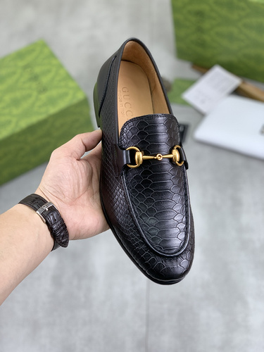 Gucci * Men's Edition Code: 0327C20 Size: 38-44