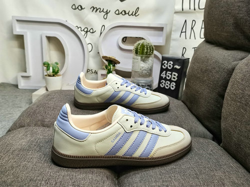 386DAdidas SAMBA OG W JI2678's classic Originals in recent years feature original suede leather prod