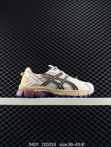 Asics/Asics men's and women's shoes are half size, featuring a breathable mesh upper with some synth