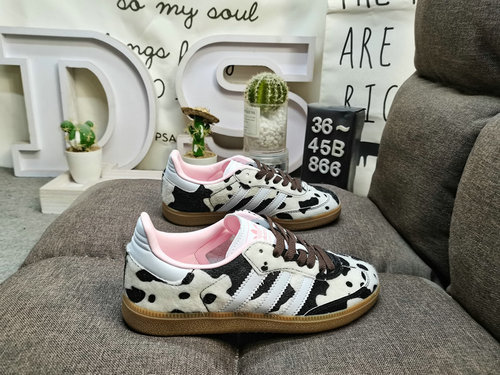 866DAdidas WB SAMBA OG W JR6's classic Originals in recent years are made of genuine suede leather, 
