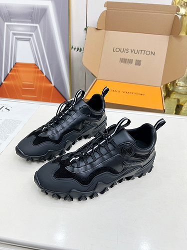LV * Couple Style Code: 0323D00 Size: Female Size 35-42, Male Size: 38-46 (38, 39, 45, 46 customized
