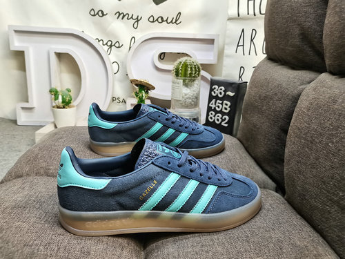 862D Adidas Gazelle Indoor casual, durable, lightweight, low top board shoes. This Adidas sports sho