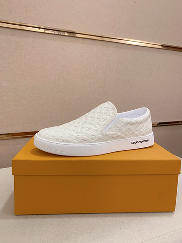LV * Men's Code: 0321B50 Size: 38-44