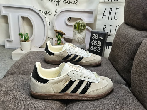 862DAdidas SAMBA OG W JP5197's classic Originals in recent years are made of genuine suede leather, 
