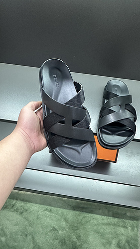 Hermes * Men's Edition Code: 0323A90 Size: 38-44, (45 can be customized)