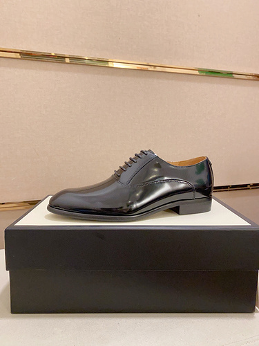 Gucci * Men's Edition Code: 0321B90 Size: 38-44. (Customizable 45)