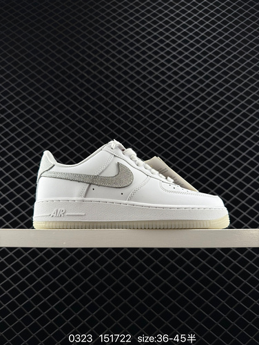 Nike AIR FORCE 1'07 Air Force No.1 low top versatile casual sports board shoes. The soft and elastic