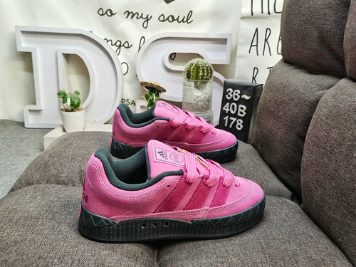 178D Adidas/adidas adimatic IE7364 Bread Shoes Adidas' Shark Bread Shoes' new collaboration opens, p