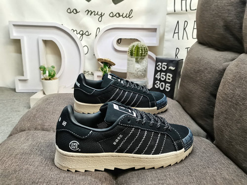 305DAdidas PNS SUPERSTAR IE8879 adopts a combination of suede and breathable mesh fabric upper mater
