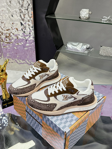 LV * Men's Code: 0323D20 Size: Men 39-45 (45 customized)
