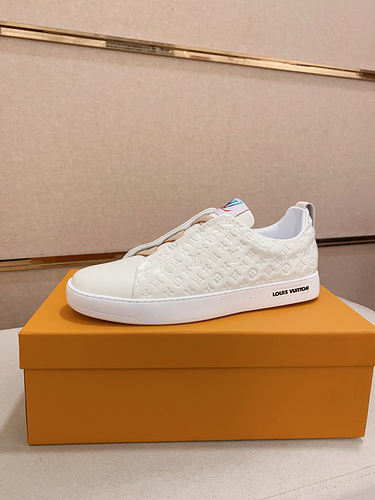 LV * Men's Code: 0320B60 Size: 38-44