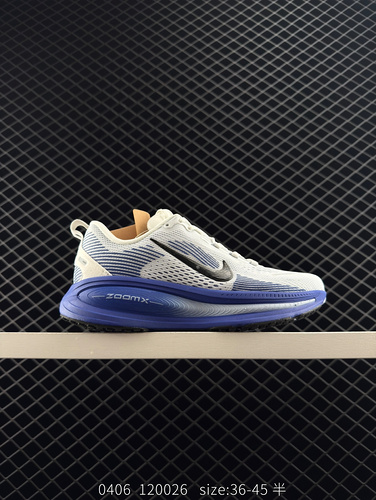 company level ✅ The Nike VOMERO 18 is a comfortable, shock-absorbing, and non slip low top running s