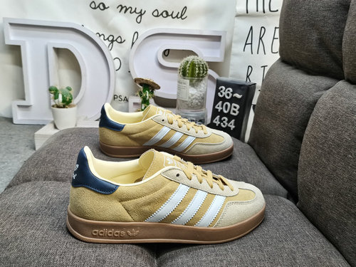 434D Adidas Gazelle Indoor JI3523 casual, wear-resistant, lightweight, low top board shoes. This Adi
