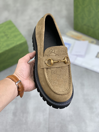 Gucci * Men's Edition Code: 0413C00 Size: 39-45