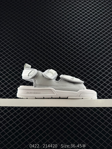 New Balance NB 3205 Comfortable and Versatile Beach Sandals for Men and Women Korean Edition Item Nu