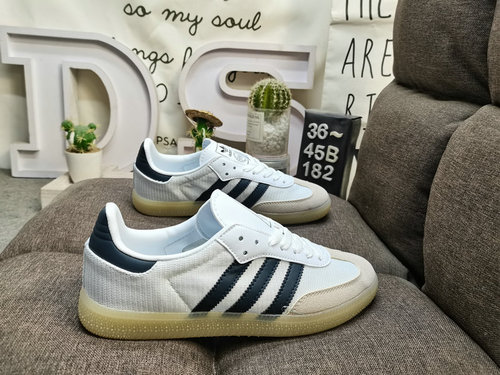 182DAdidas SAMBA OG JH5633's classic Originals in recent years are made of genuine suede leather, fe