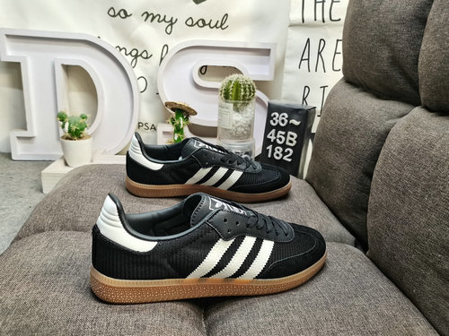 182DAdidas SAMBA OG JQ5141's classic Originals in recent years are made of genuine suede leather, fe
