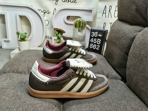 862DAdidas SAMBA OG JQ6620's classic Originals in recent years are made of genuine suede leather, fe