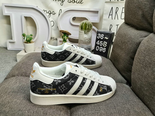 096D Adidas Three Leaf Clover Originals Superstar SD68 Shell Head Classic Versatile Leisure Sports B