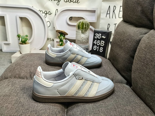 618DADidas SAMBA OG JQ0012: The classic Originals in recent years are made of original suede leather