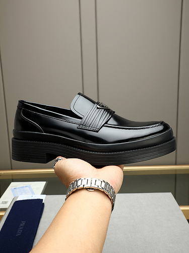 Prada * Men's Edition Code: 0509C00 Size: 38-44 (45 Customized)
