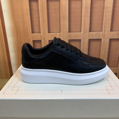 McQueen * couple code: 0514C40 Size: Female 34-41, Male 38-46 (Female size 34) 40.41, men's size 38.