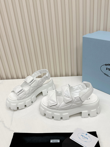 Prada * Women's Edition Code: 0514C00 Size: Women 35-41