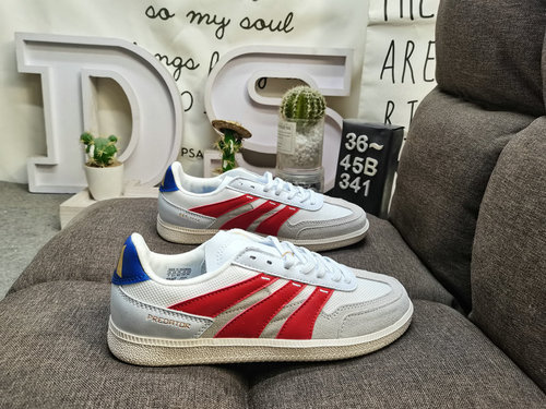 341D company level ✅ Adadis PREDATOR FREESTYLE vintage items showcase high-quality craftsmanship wit