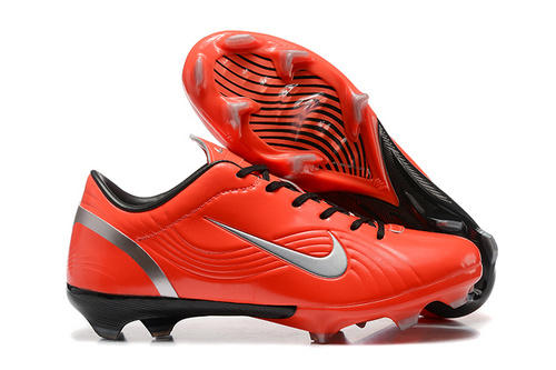 (Arrived) Nike Assassin 1st generation Da Luo exclusive FG football shoes Nike Mercurial Vapor 1FG39