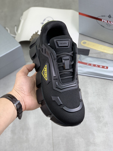 Prada * Men's Edition Code: 0507C20 Size: 38-45