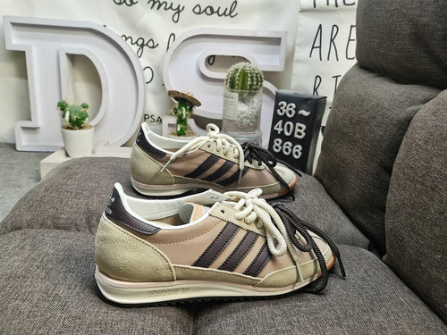 The 866D adidas SL 72 OG W KK3661 retro sports shoe series is popular worldwide. Riding on this wave