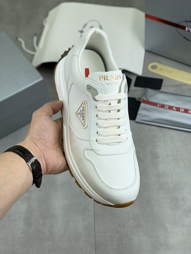Prada * Men's Edition Code: 0507C20 Size: 38-45
