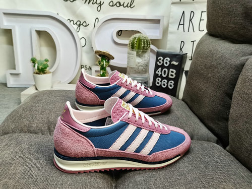 The 866D adidas SL 72 OG W IF1939 retro sports shoe series has become popular worldwide. Riding on t