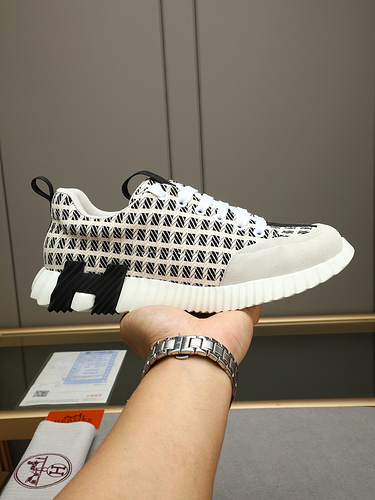 Hermes * Men's Edition Code: 0509B40 Size: 38-44 (45 Customized)