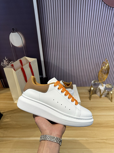 McQueen * couple code: 0514C40 Size: Female 34-41, Male 38-46 (Female size 34) 40.41, men's size 38.