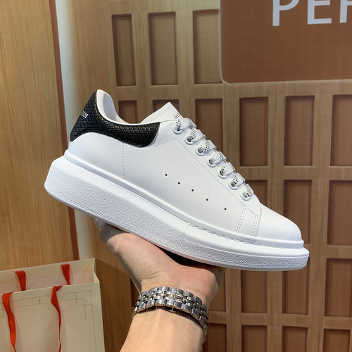 McQueen * couple code: 0514C40 Size: Female 34-41, Male 38-46 (Female size 34) 40.41, men's size 38.