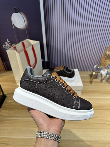 McQueen * couple code: 0514C40 Size: Female 34-41, Male 38-46 (Female size 34) 40.41, men's size 38.