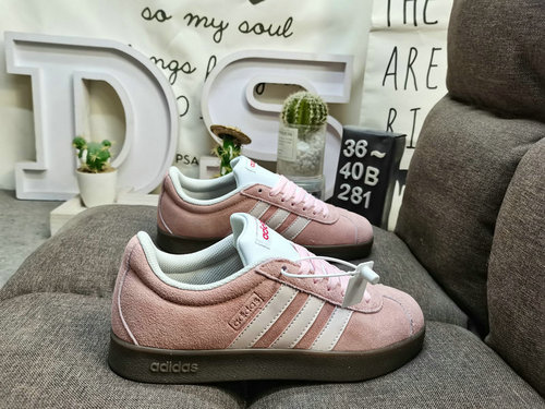 281DAdidas GAMETALKER JS3003 Adidas Clover Fashion Trendy Board Shoes Suede suede anti slip and wear