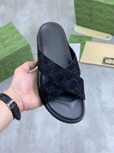 Gucci * Men's Edition Code: 0527B30 Size: 39-44 (38, 45 customized)